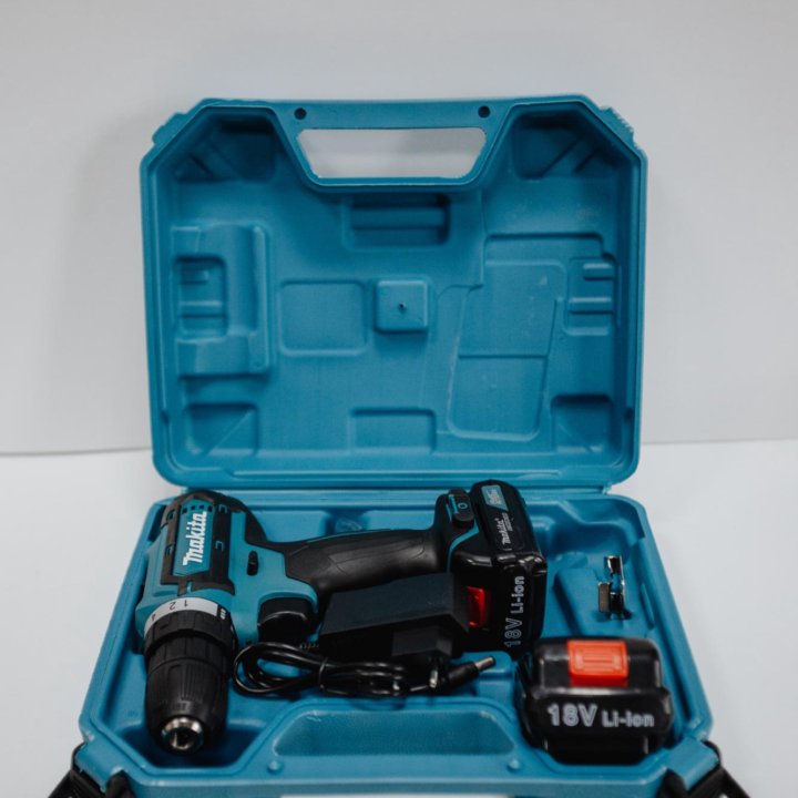 Шуруповерт Makita 18V