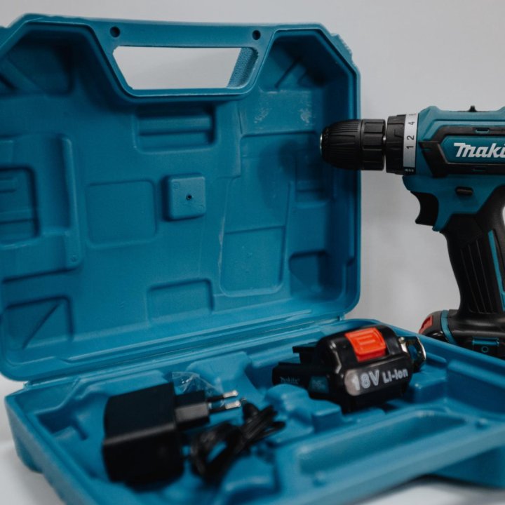 Шуруповерт Makita 18V