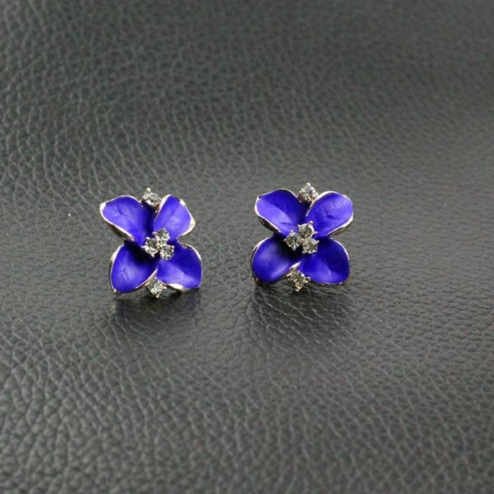 Серьги гвоздики