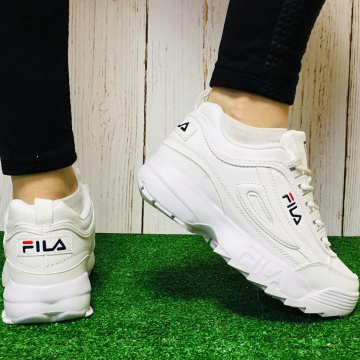 Зимние кроссовки Fila Disruptor белые Р37-39