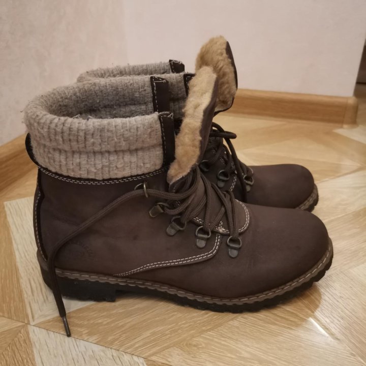 Зимние ботинки