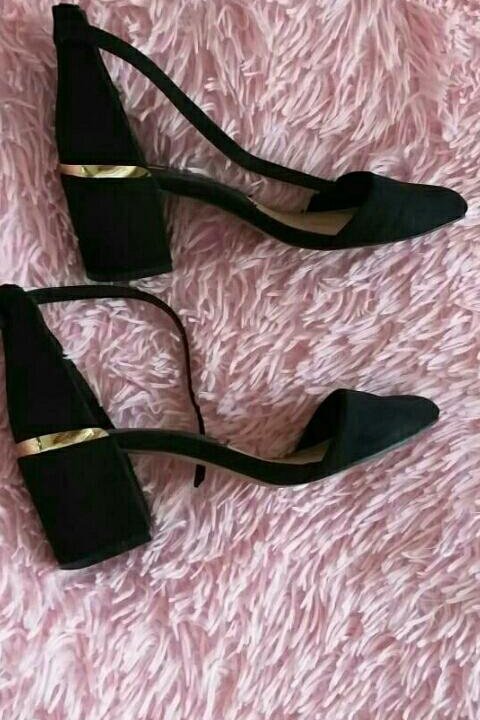 Туфли Stradivarius