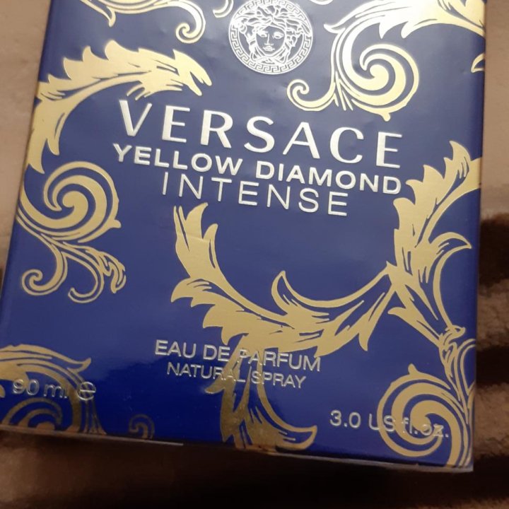 Versace Yellow Diamond Intense