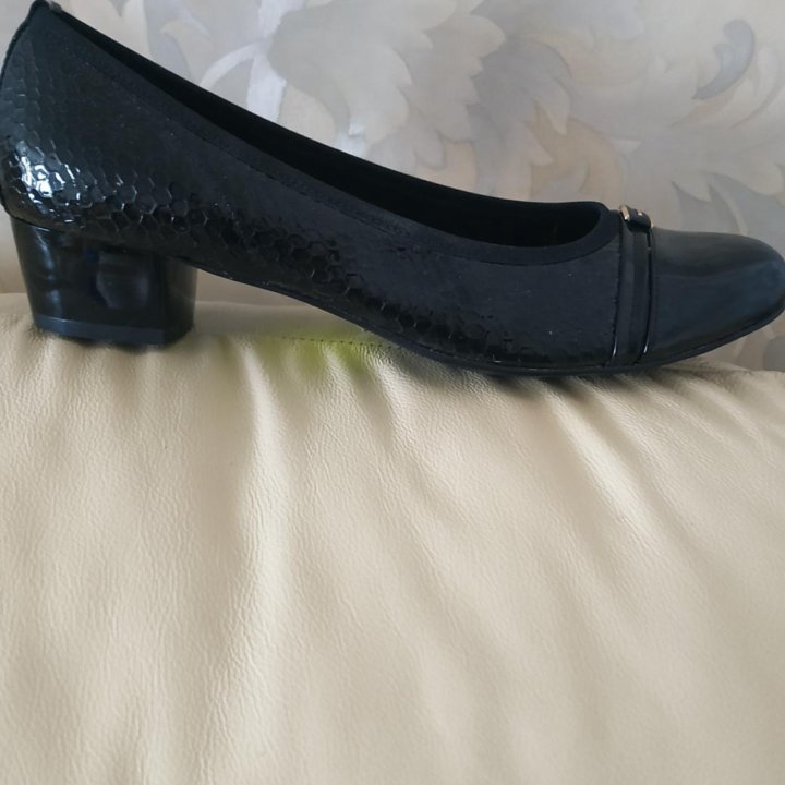 Туфли новые.