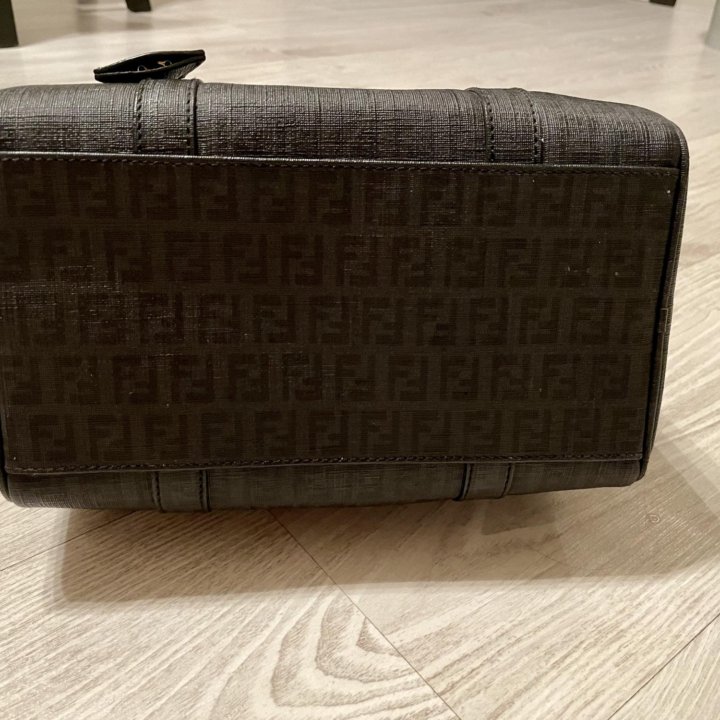 Сумка Fendi монограмма