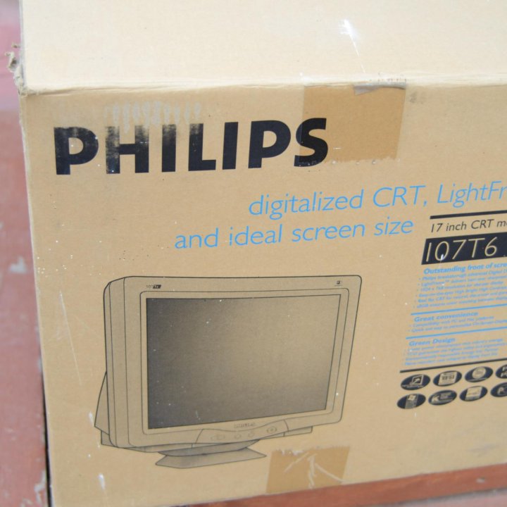 Монитор ЭЛТ Philips
