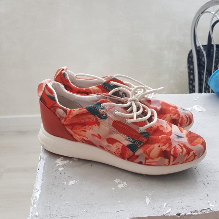 Кроссовки GEOX