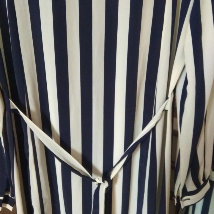 Платье-халат.