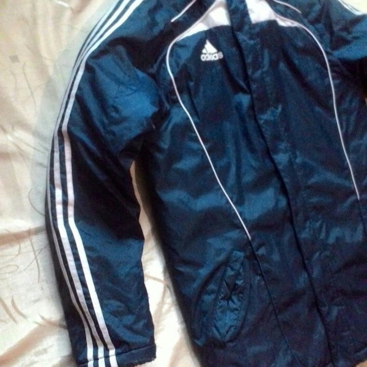 Куртка Adidas с капюшоном