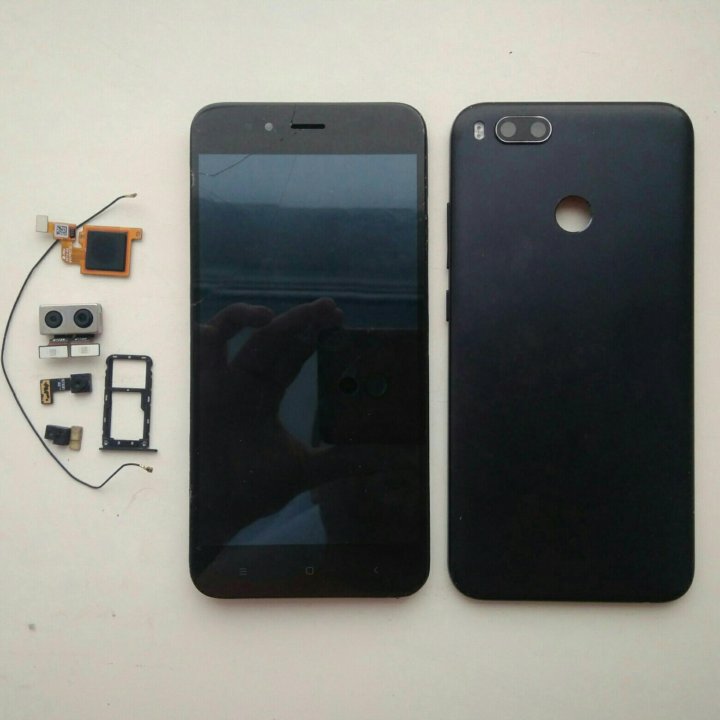 Телефон Xiaomi Mi A1 (Mi 5X) на запчасти