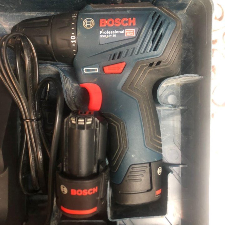 Шуруповёрт Bosch GSR 12V