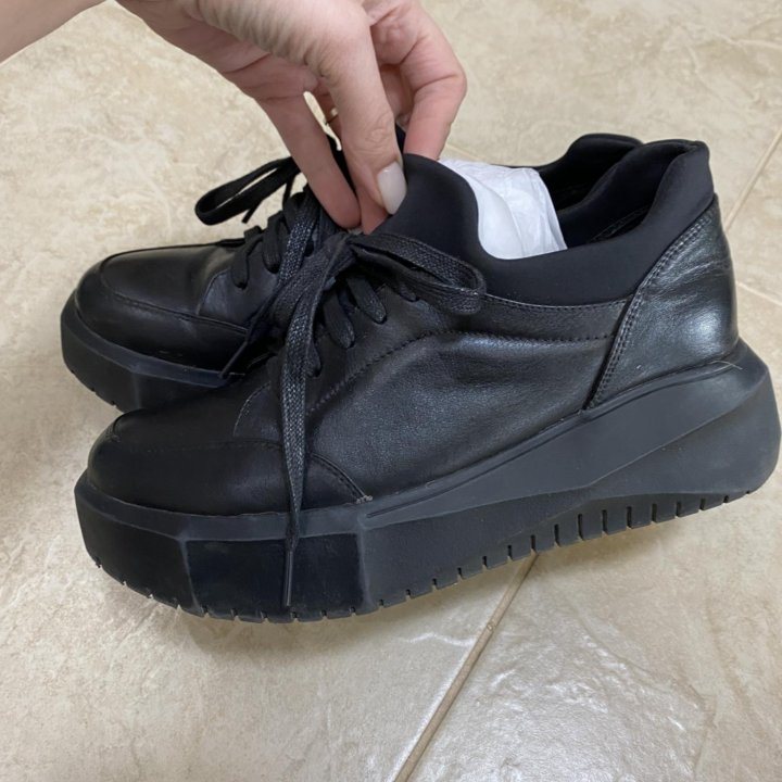 Полуботинки