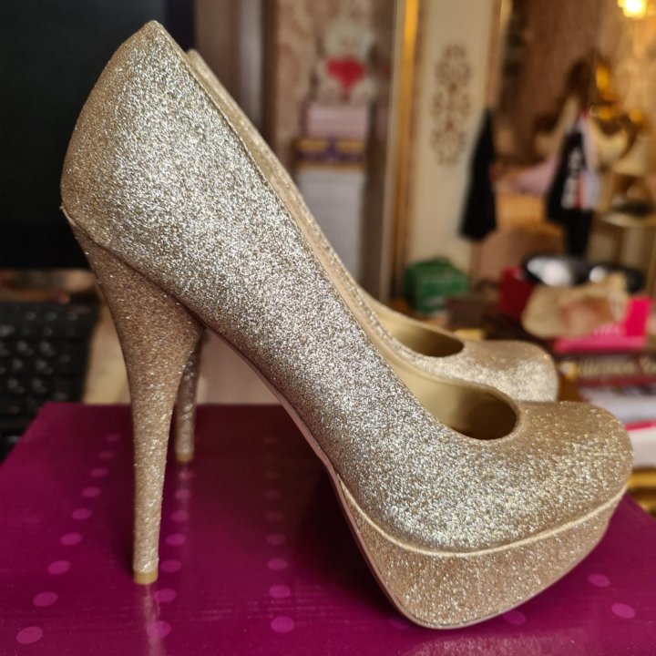 Туфли праздничные