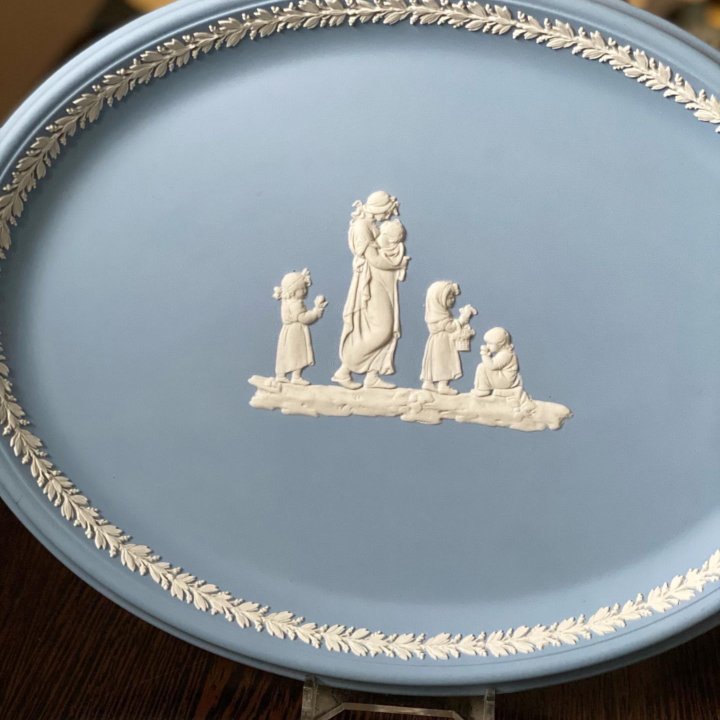 Wedgwood редкое панно мать с детьми, Англия