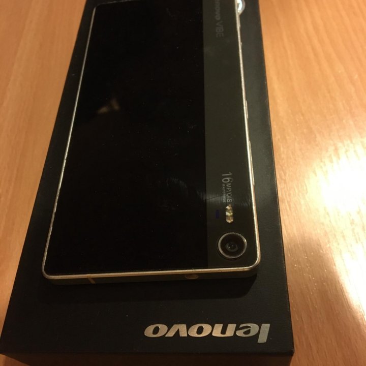 Телефон LENOVO Vibe SHOT Z90