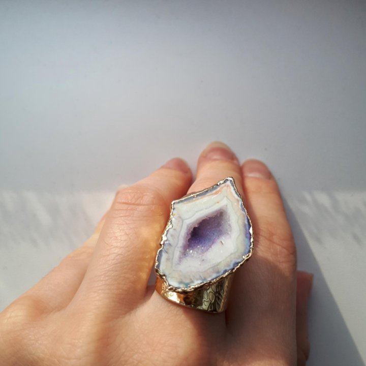 Новое кольцо с натуральным камнем
