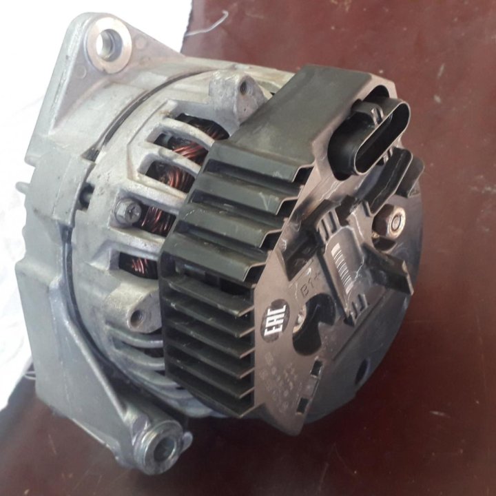 Генератор Bosch 28 v, 100 a A 614 154 54 02