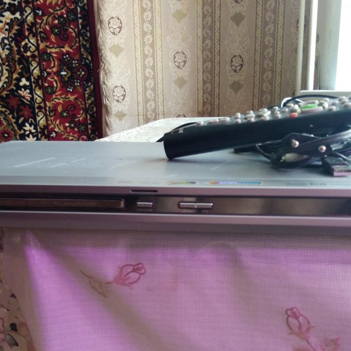 DVD плеер '
