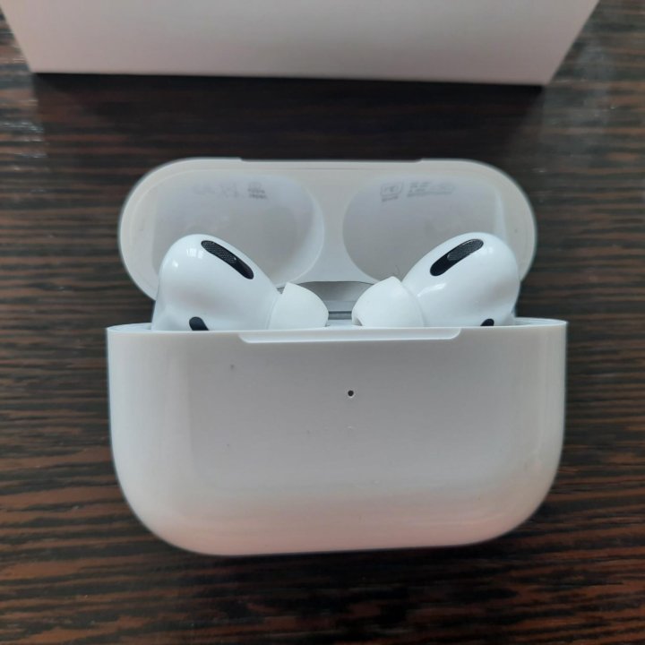 Беспроводные наушники AirPods Pro