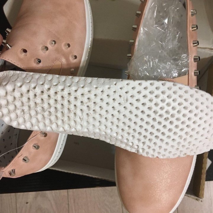 Слипоны (кеды)