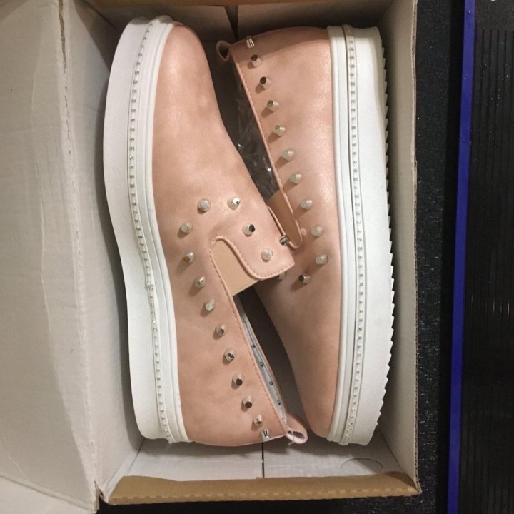 Слипоны (кеды)