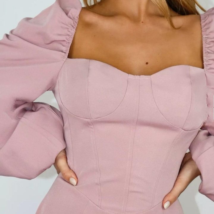 Платье missguided новое.