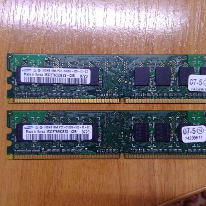 памяти Самсунг DDR2 512MB 667MHz