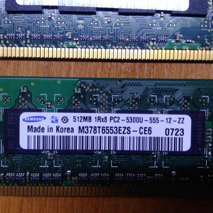 памяти Самсунг DDR2 512MB 667MHz