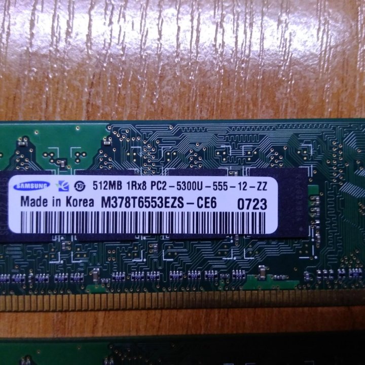 памяти Самсунг DDR2 512MB 667MHz