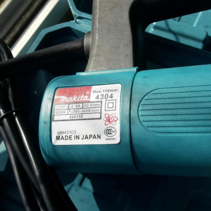 Лобзик Makita 600w 220V