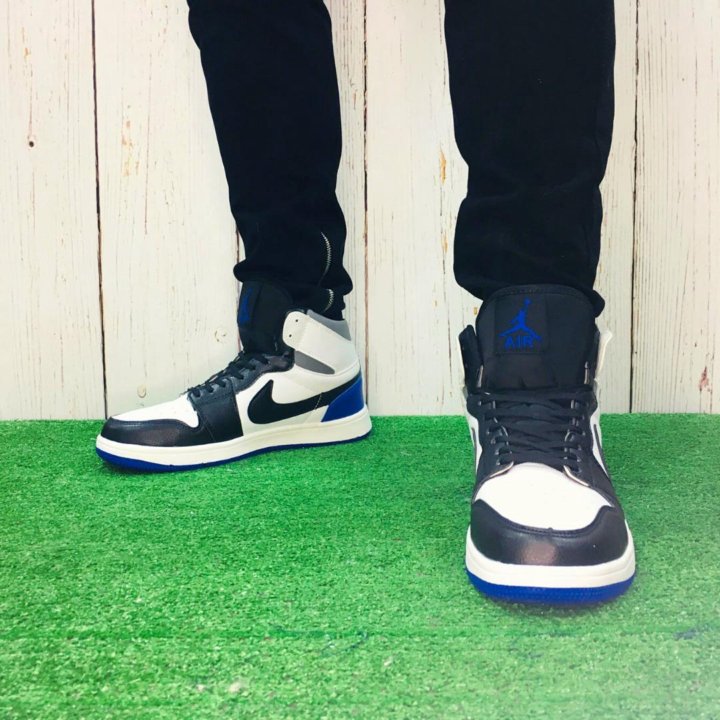 Кроссовки Nike Air Jordan 1 Mid black/white/blue