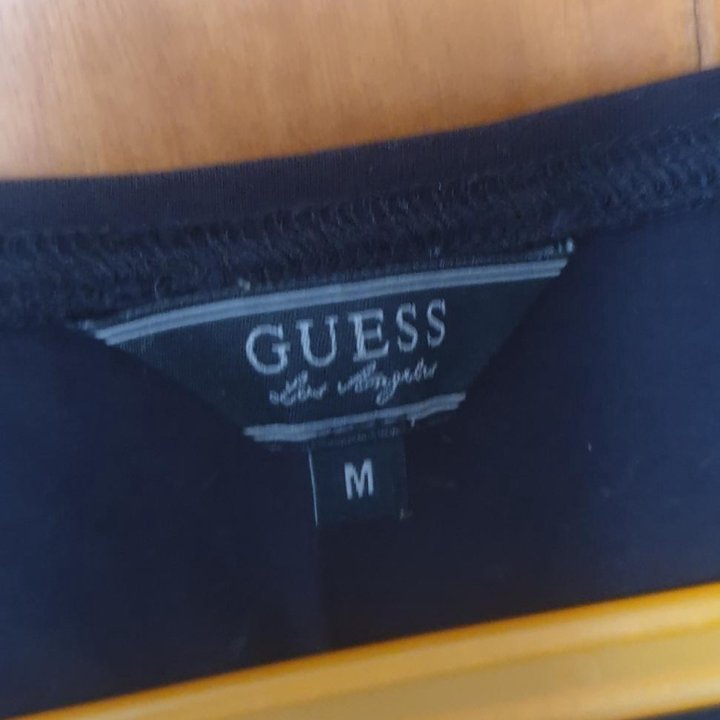 Футболки Guess