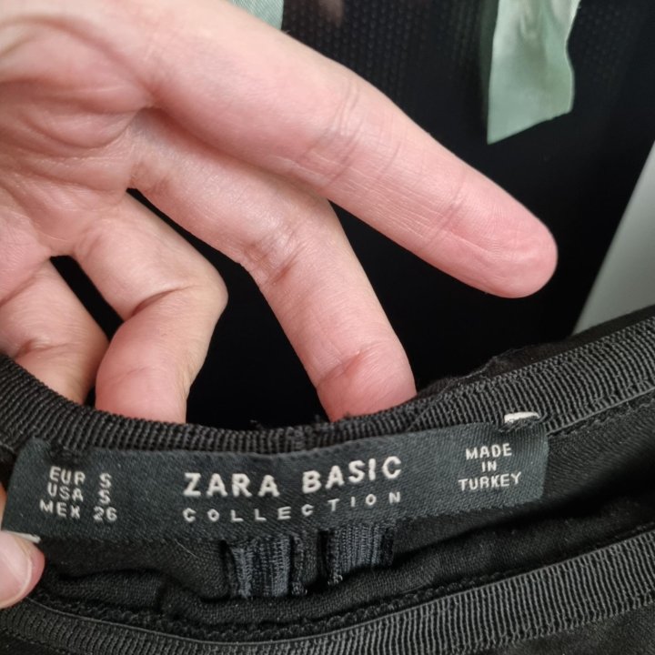 Платье Zara размер S