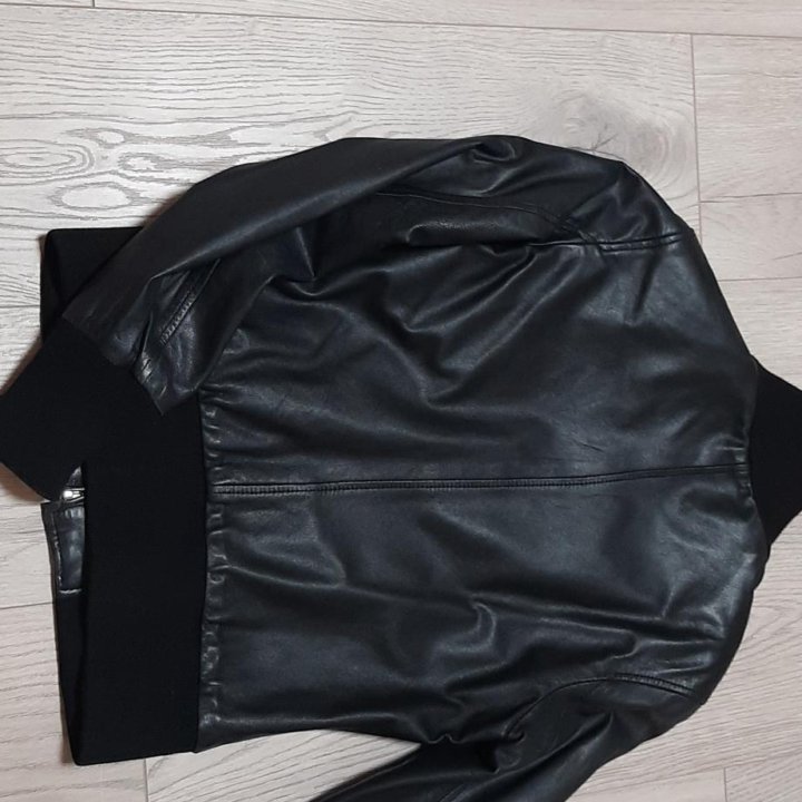 Куртка кожаная