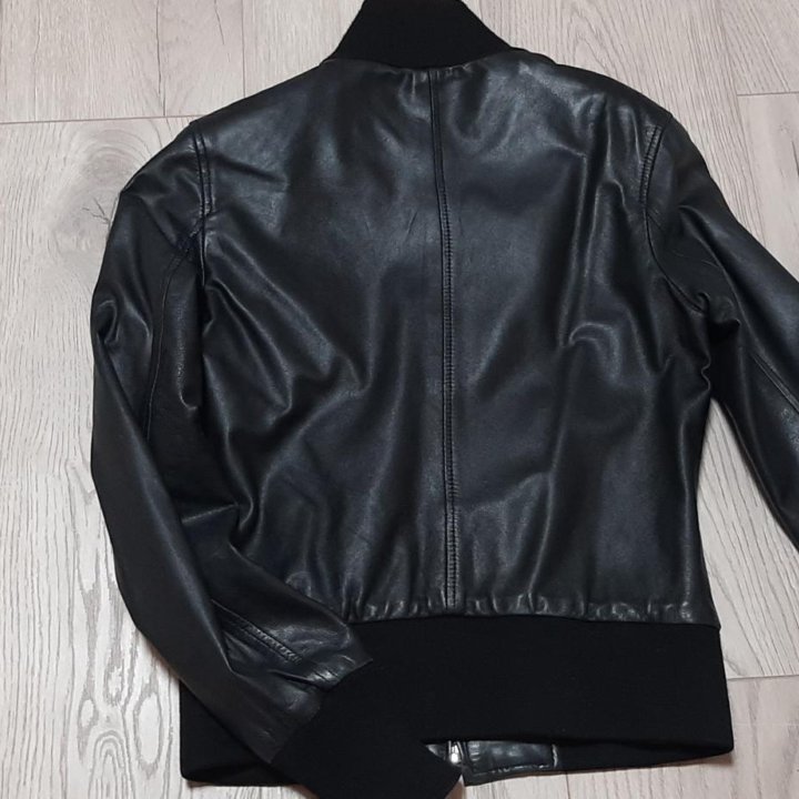 Куртка кожаная