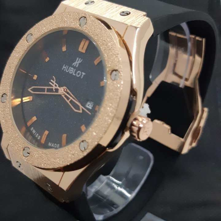 Часы Hublot