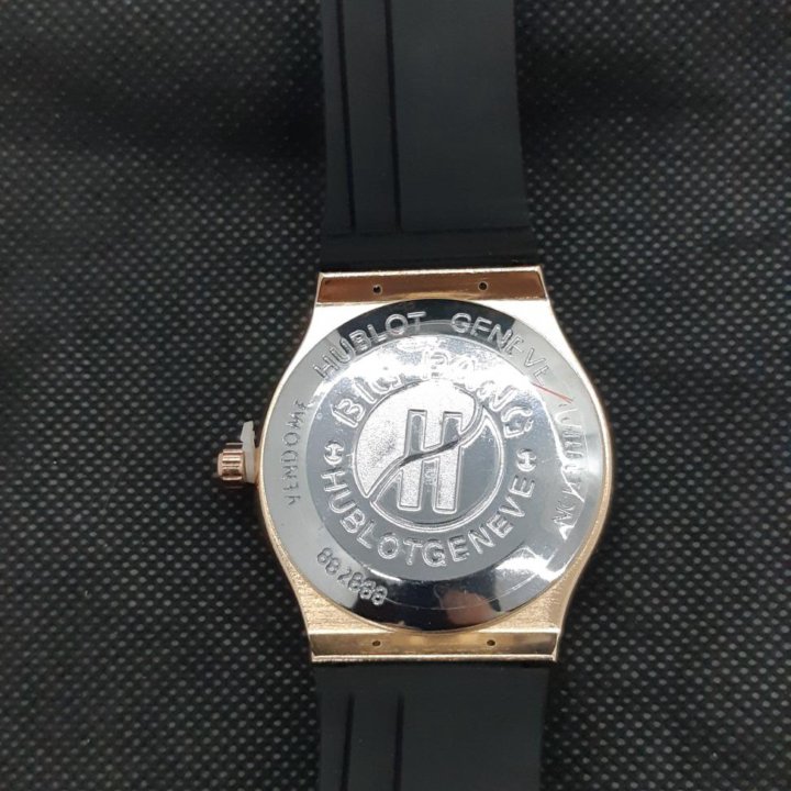 Часы Hublot