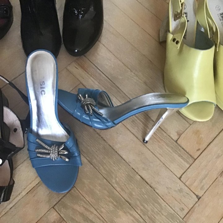 Женская обувь