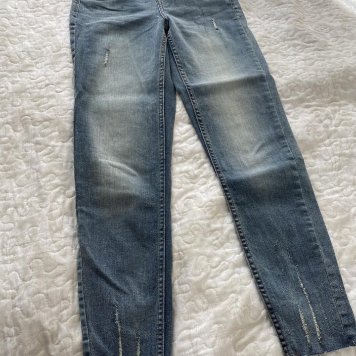 Джинсы reserved