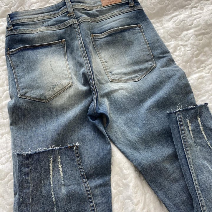 Джинсы reserved