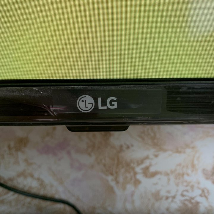 Телевизор LG 65UM7450 65