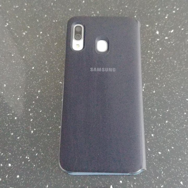 Телефон Samsung Galaxy A30