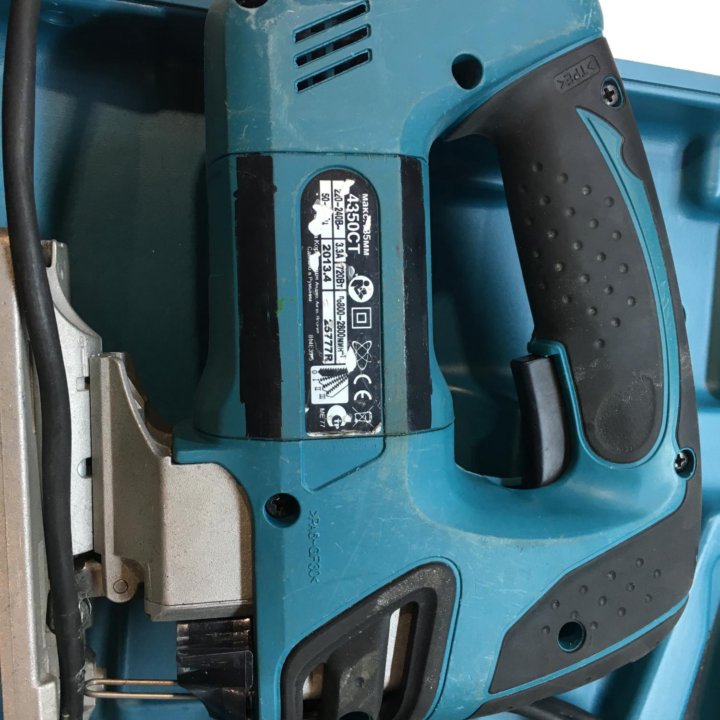 Профессиональный лобзик Makita 4350CT