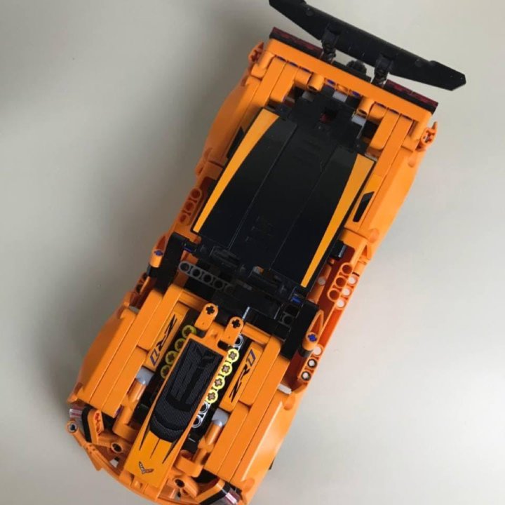 Конструктор Lego Technic Chevrolet Corvette ZR1 42