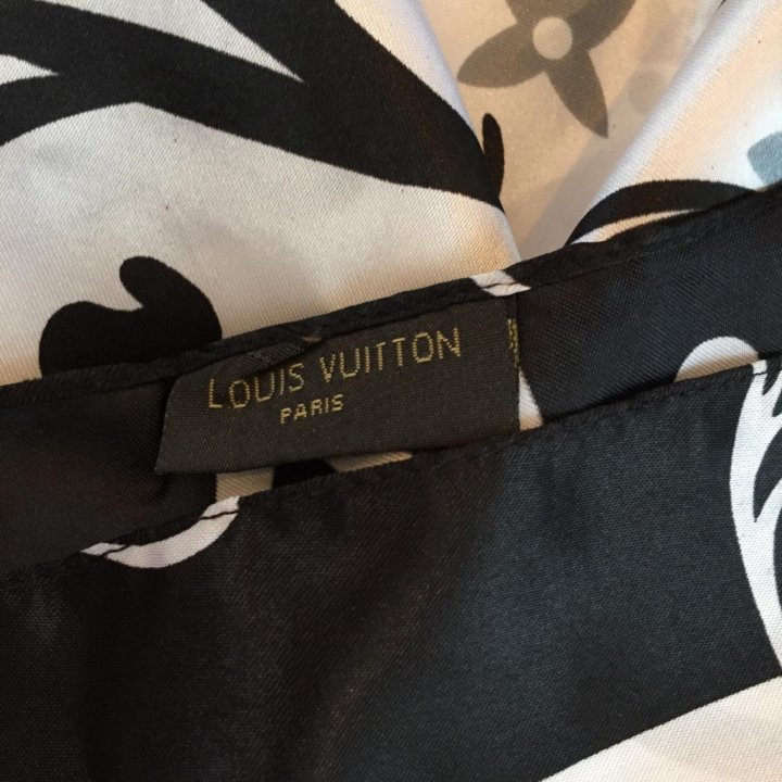 Платок Louis Vuitton