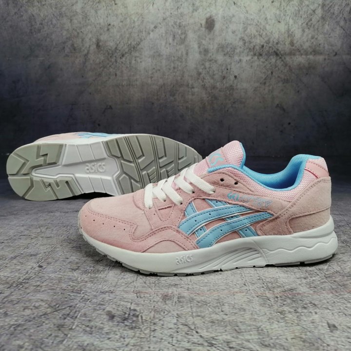 КРОССОВКИ ЖЕНСКИЕ ASICS