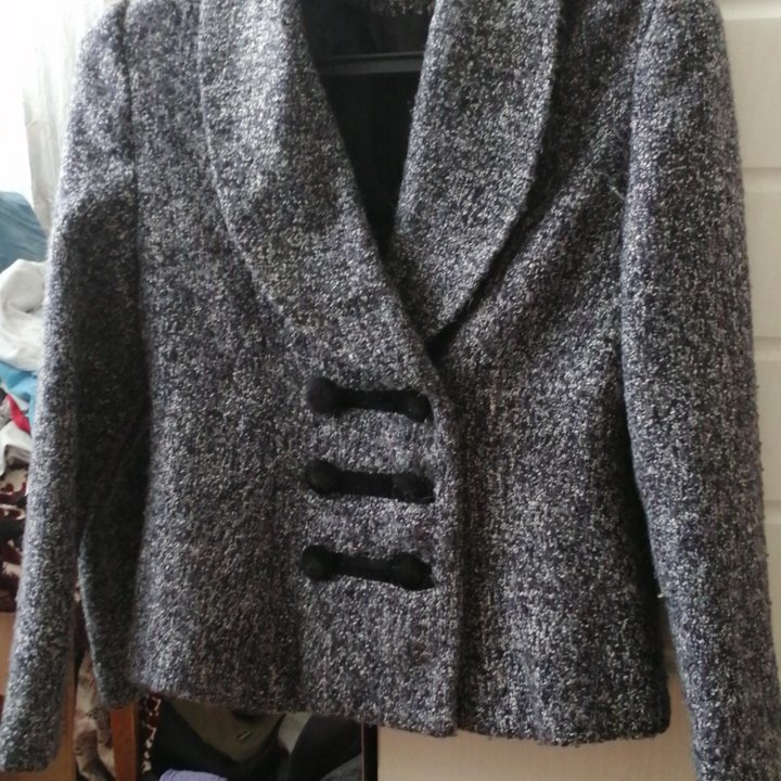 Женский пиджак