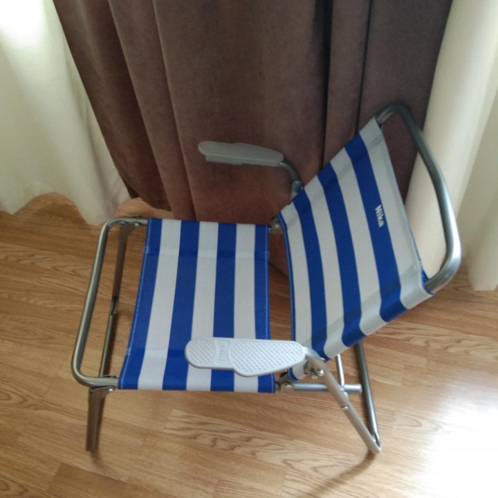 Шезлонг , новый