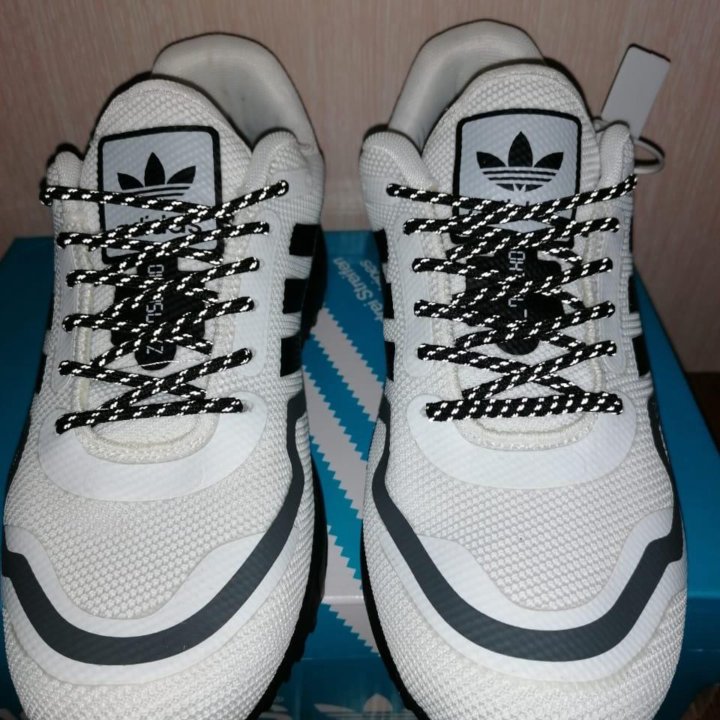 Кроссовки Adidas ZX 750 HD