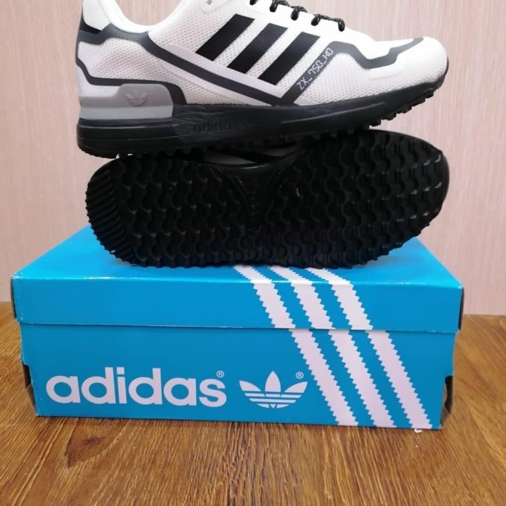 Кроссовки Adidas ZX 750 HD